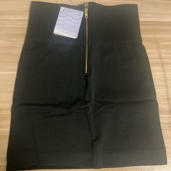 Lot of 3 S/M mini Connection 18 Skirt Sexy Fits Size 2-8 Spandex Zipper Body-con - Picture 11 of 11